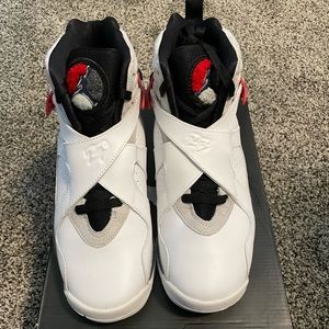 Jordan 8 Retro “Bugs Bunny” (2013)